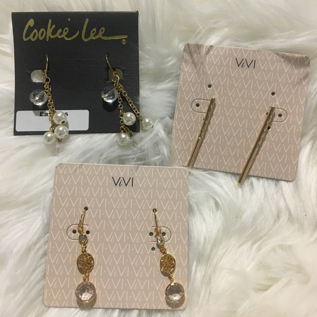 Bundle Viv Cookie Lee Earrings 25$